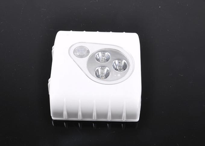 Luz a pilhas de poupança de energia da noite do diodo emissor de luz, luz da noite das crianças a pilhas
